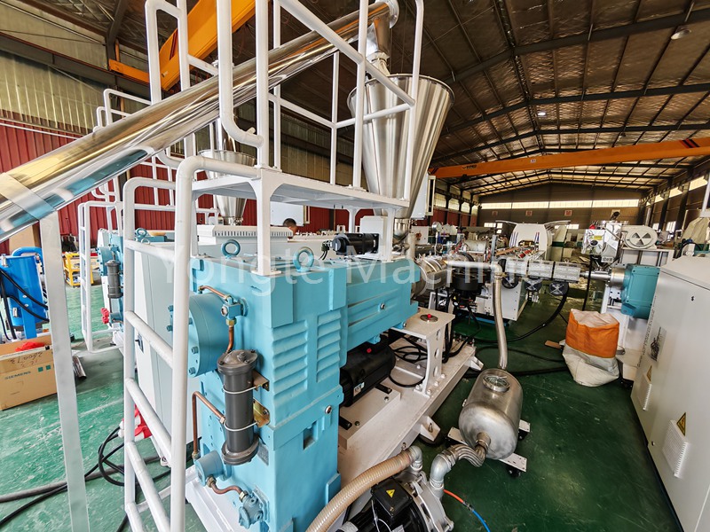 De ce echipăm șurub și butoi rezistent la coroziune pentru extruder WPC?