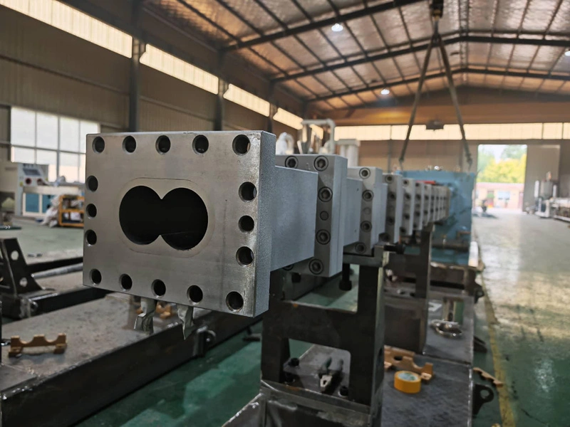 Mașină de granulare WPC în producție pentru piața europeană