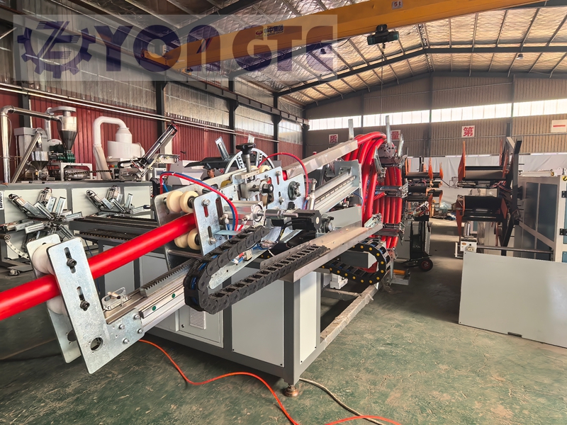 Mașina de înfășurare auto-dezvoltată de la Yongte Plastics Machinery rezolvă dilema de înfășurare pentru țevile din PE cu diametru mare