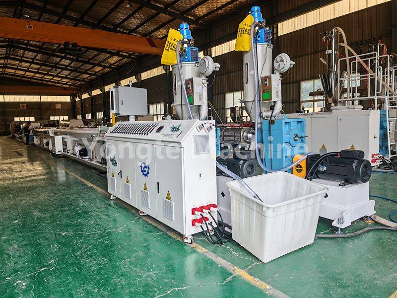 Extruder Yongte Echipat cu servomotor